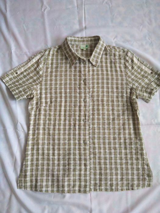 Блузки й сорочки жіночі