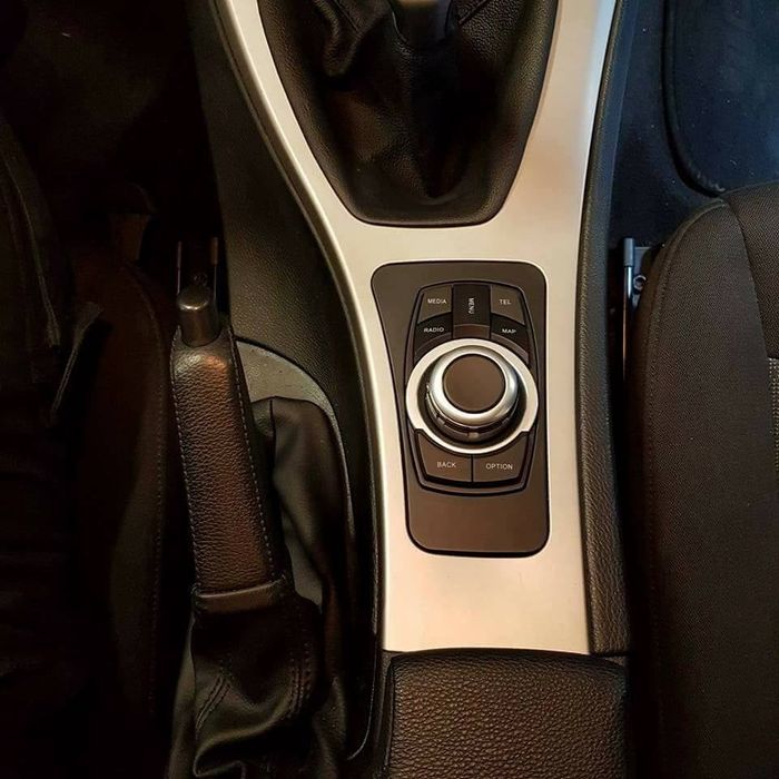 Tela Android 14 com GPS BMW E90 E91 E92 E93 + Idrive incluído.