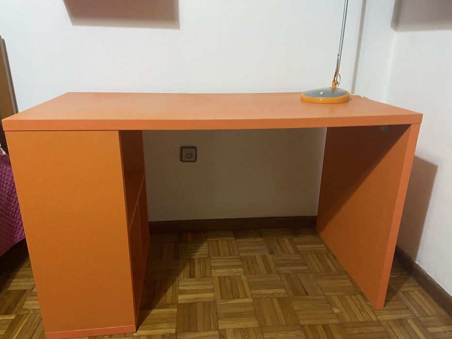 5 cubos + secretária
