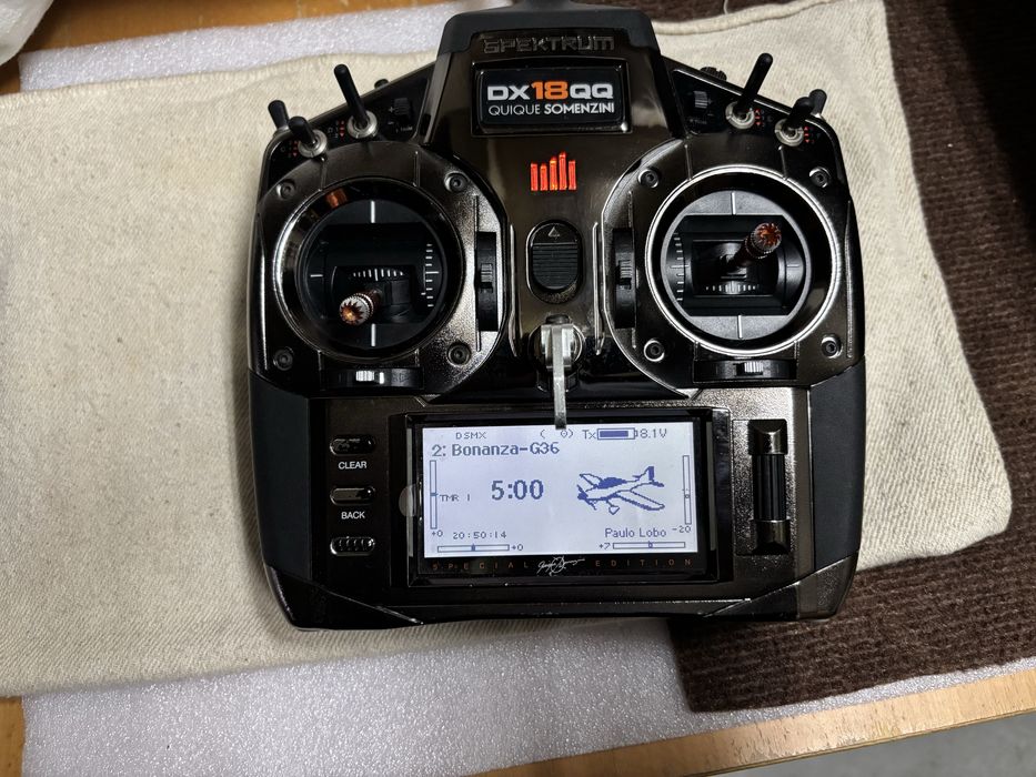 Radio Spektrum DX18 QQ