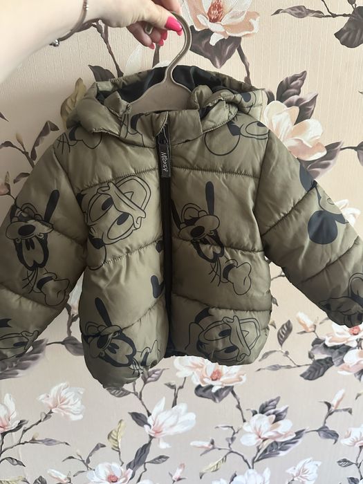 Куртка марки H&M