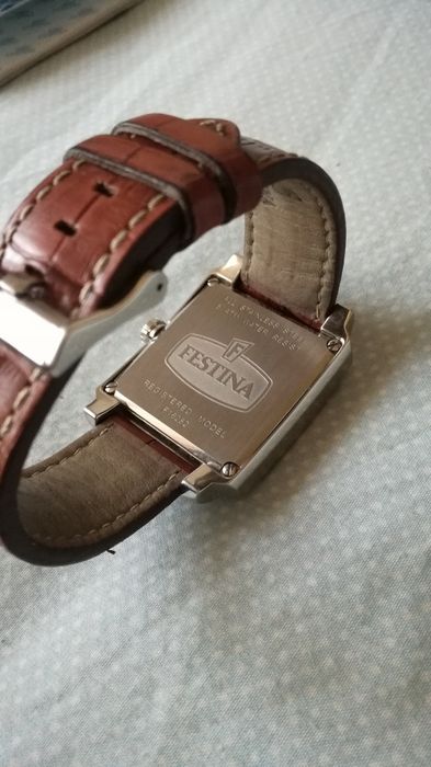Relógio Festina - em excelente estado.