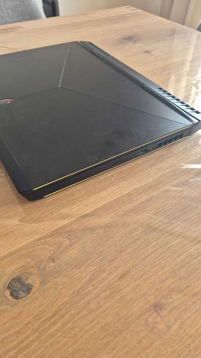 Portátil Alienware 17 R5