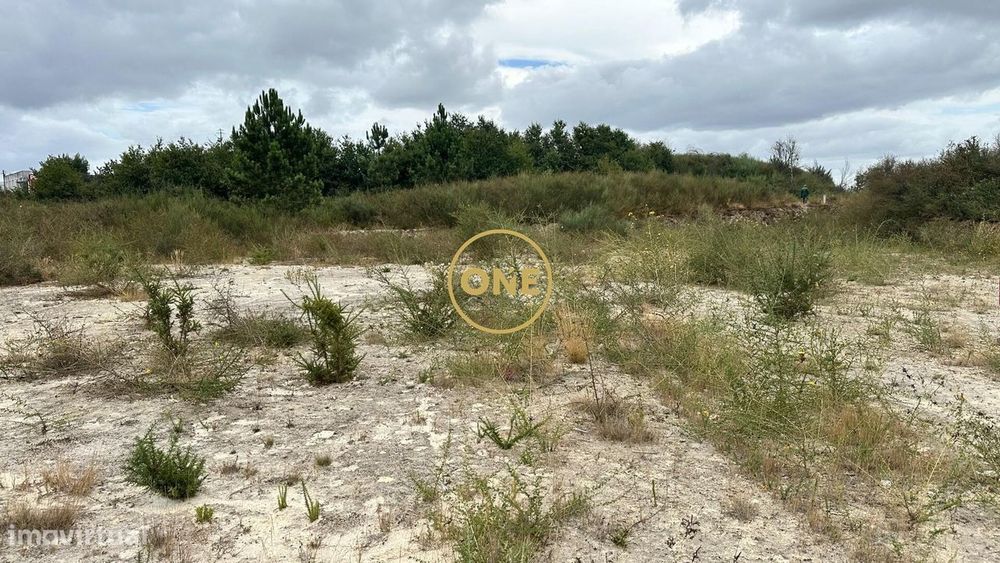 Terreno Industrial l 1210m2 l Ferreira