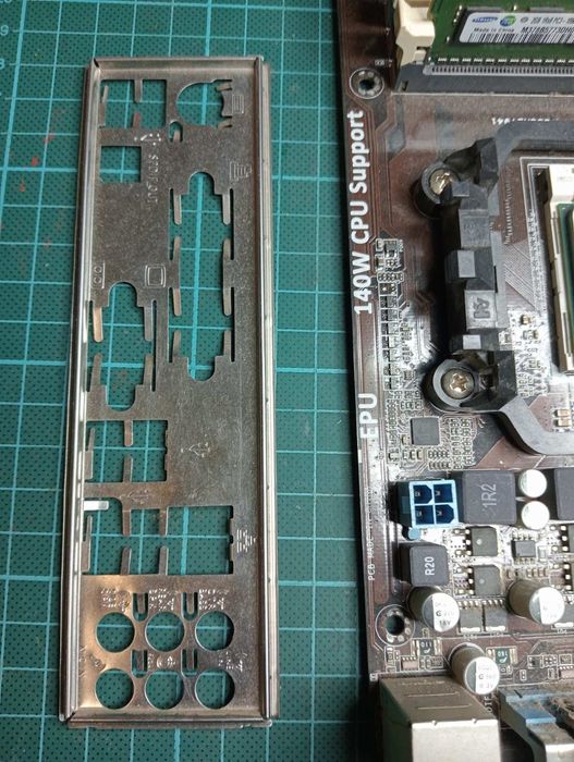 Asus M4A77TD + AMD Athlon II X3 450 3.20 GHz + 8gb