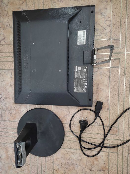 Компьютерный TFT монитор Филипс