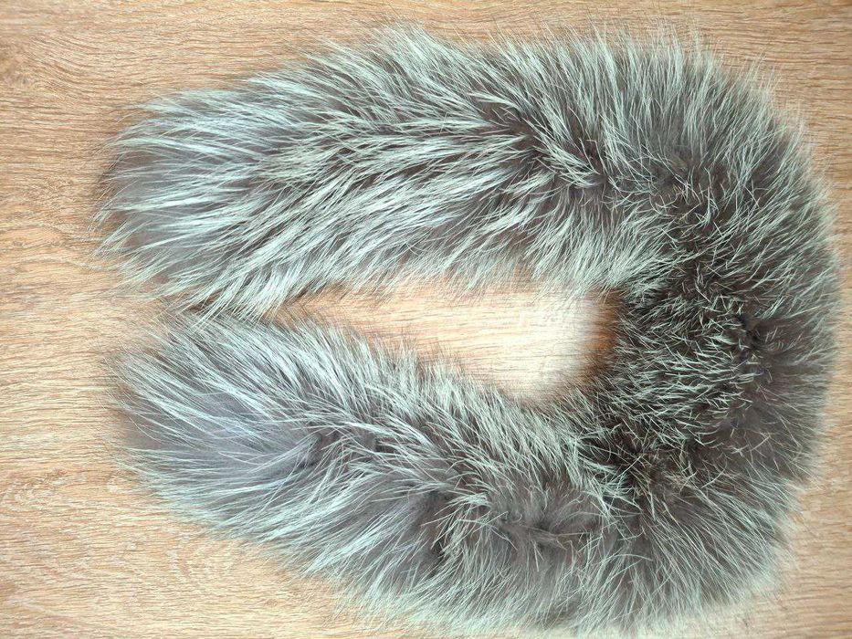 Хутряний комір до верхнього одягу