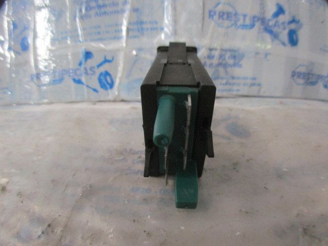 Botão / interruptor aquecimento de bancos AUDI A4 Avant (8D5, B5)