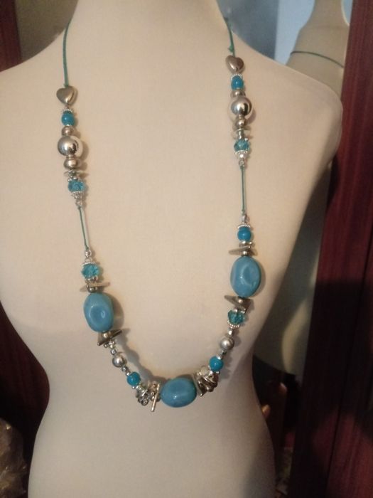 Okazały duży naszyjnik