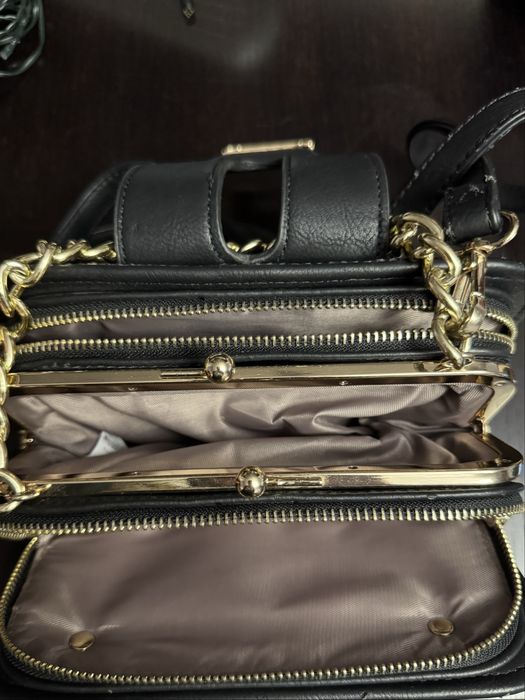 Damską torebkę/kopertówkę