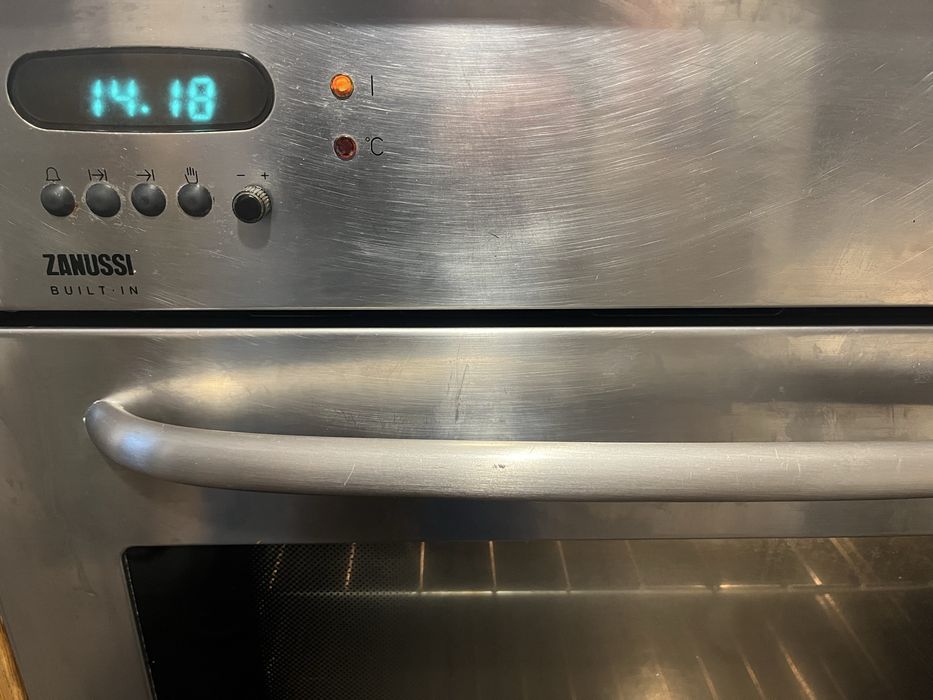 Forno Zanussi usado