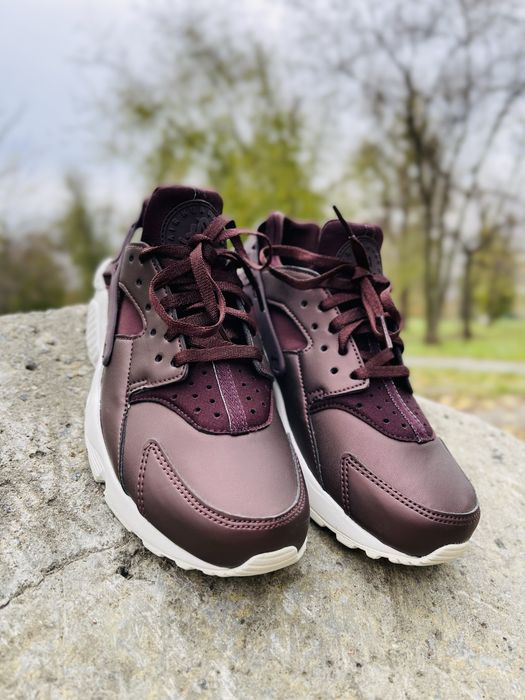 Nike Wmns Air Huarache Run Metallic Mahogany