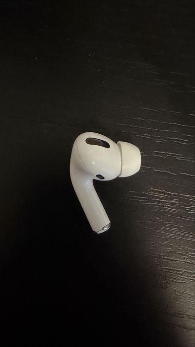 Airpods pro 1 лівий навушник
