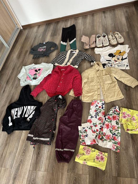 Пакет речей Zara 6-7 років, кросівки Zara 36р. Для дівчини Зара