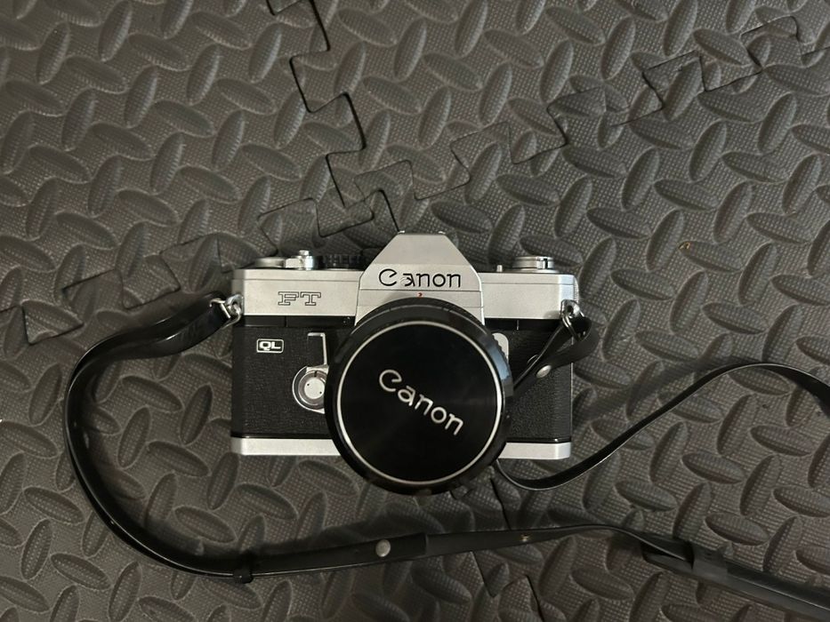 Canon FT QL 35mm Film SLR Manual Camera with Canon 50mm F/1.8 FL Lens