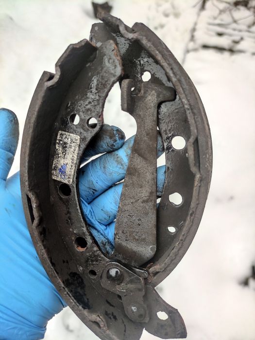 Тормозные барабаны с колодками Шкода Фабия