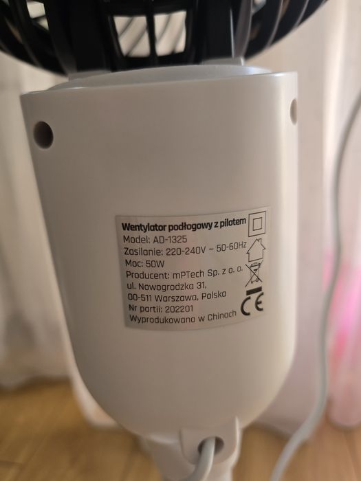Wentylator podłogowy z pilotem
