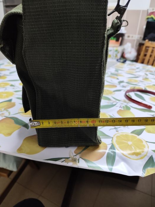 Vende se bernais ou malas militares