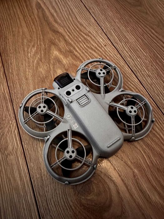 Dron DJI Neo Motion Fly More Combo + DJI FPV Remote Controller 3