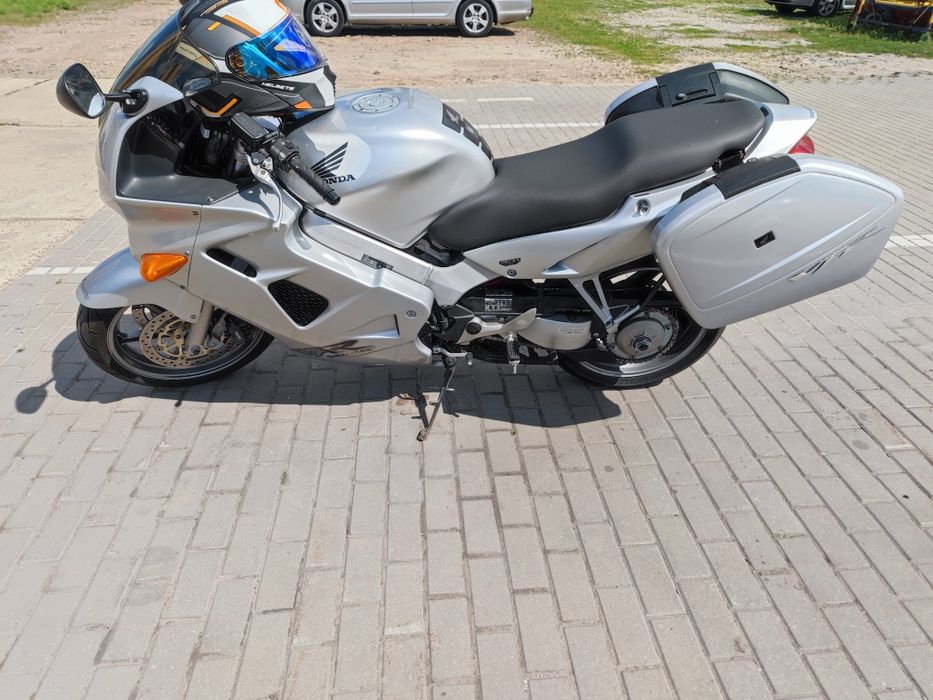 Мотоцикл Honda VFR 800