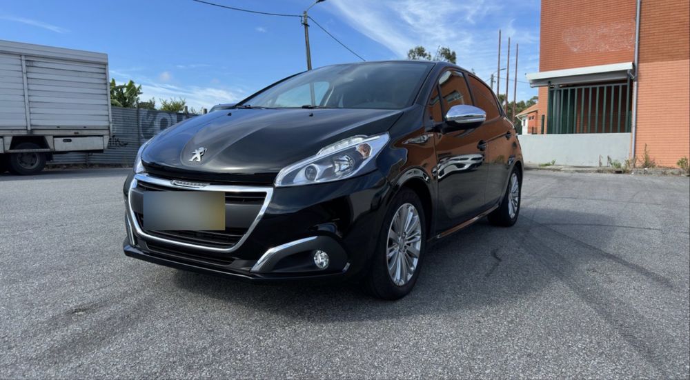 Peugeot 208 — fotografia 2
