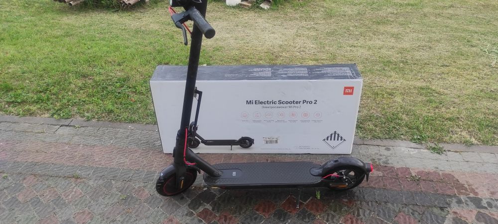 Електросамокат Mi Electric Scoter Pro 2