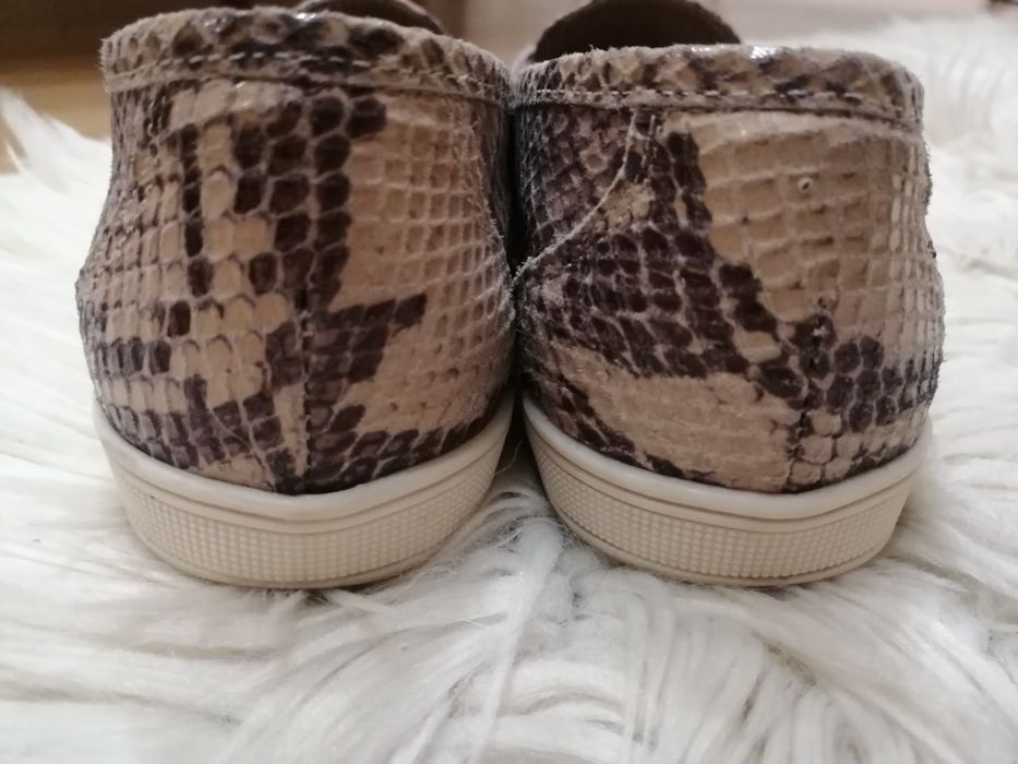 Hiszpańskie skórzane buty rozm. 38