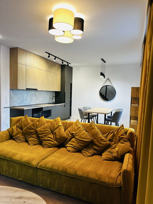 Dwupiętrowe mieszkanie 110m2, taras z ogrodem  120m2, domek ogrodowy