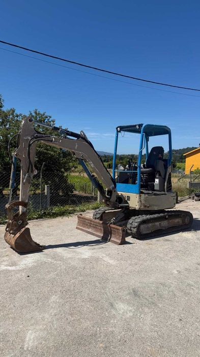 Mini giratoria - escavadora Bobcat E27Z