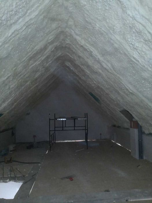 Ocieplenie pianą PUR – izolacje natryskowe,ocieplenia, solidna firma