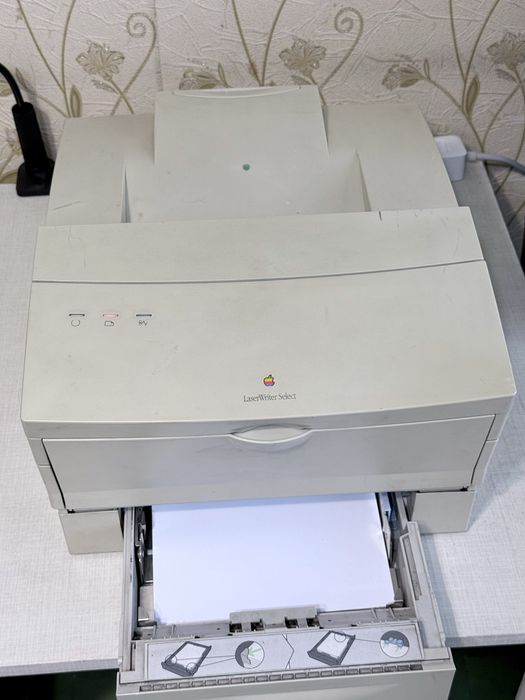 Винтажный лазерный принтер Apple LaserWriter Select 360 (1995) ретро раритет в коллекцию