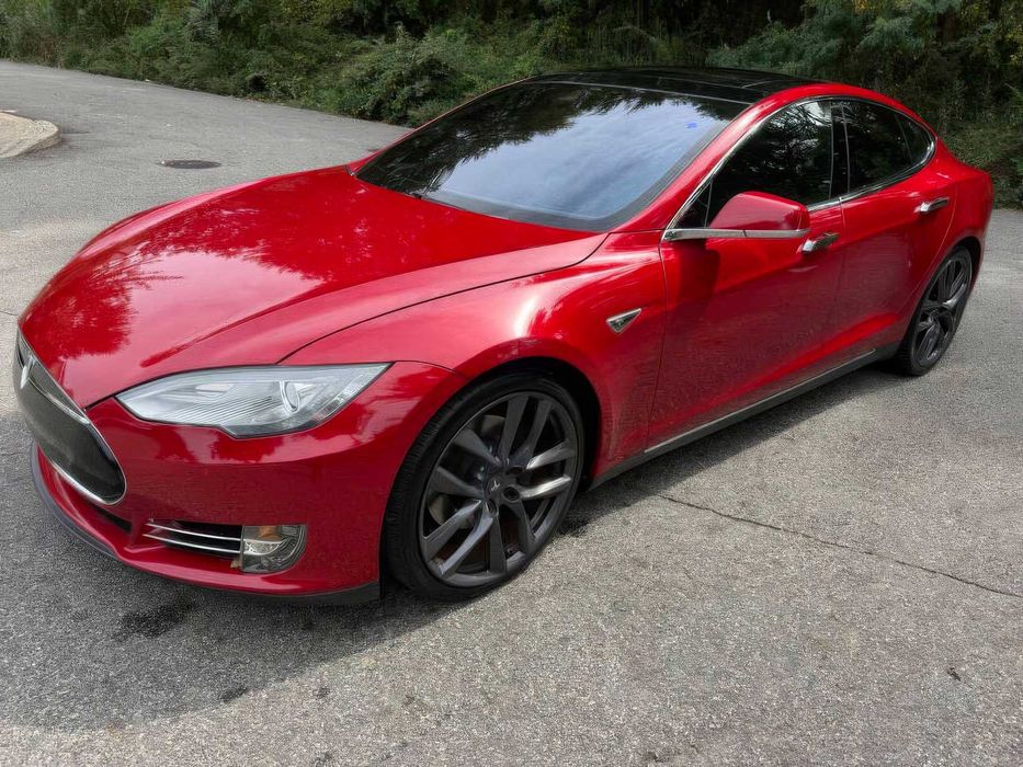 Tesla Model S 90D      2016