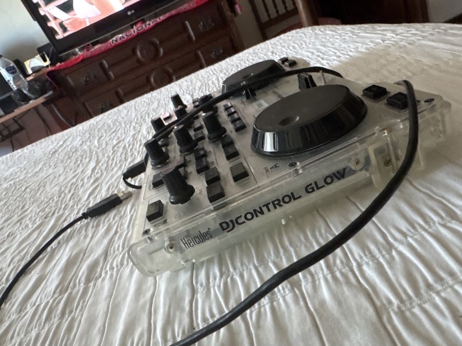 Hercules DJControl Glow Controlador DJ USB