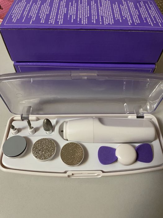 Набор для маникюра и педикюра Avon