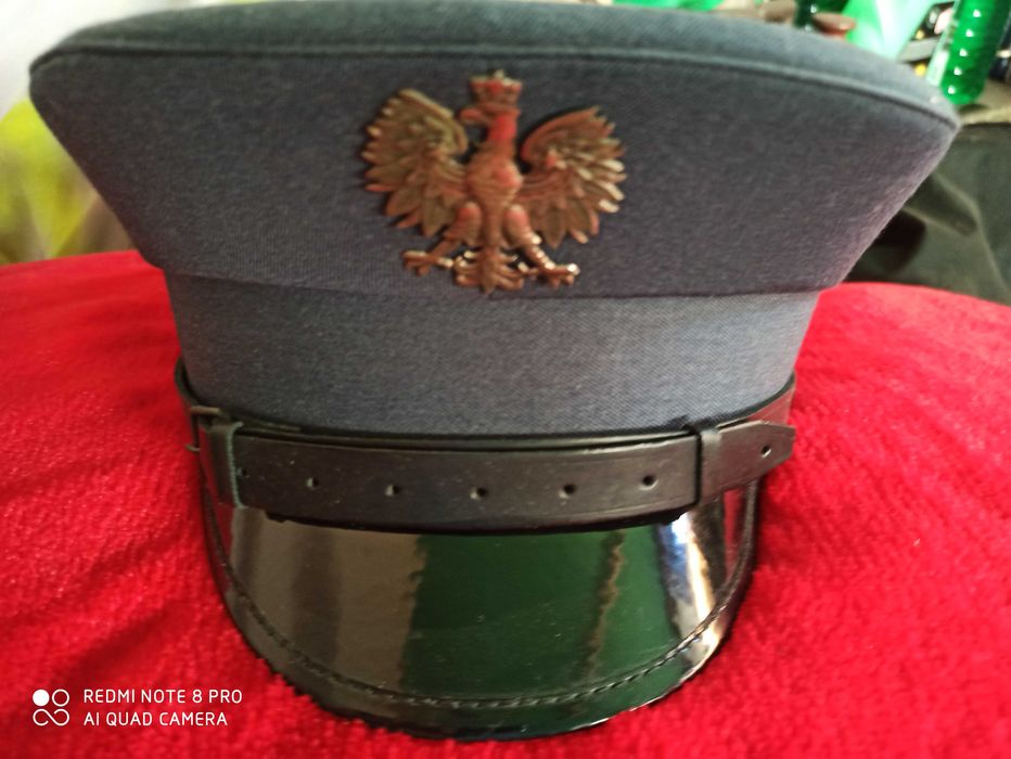 Czapka służbowa używana