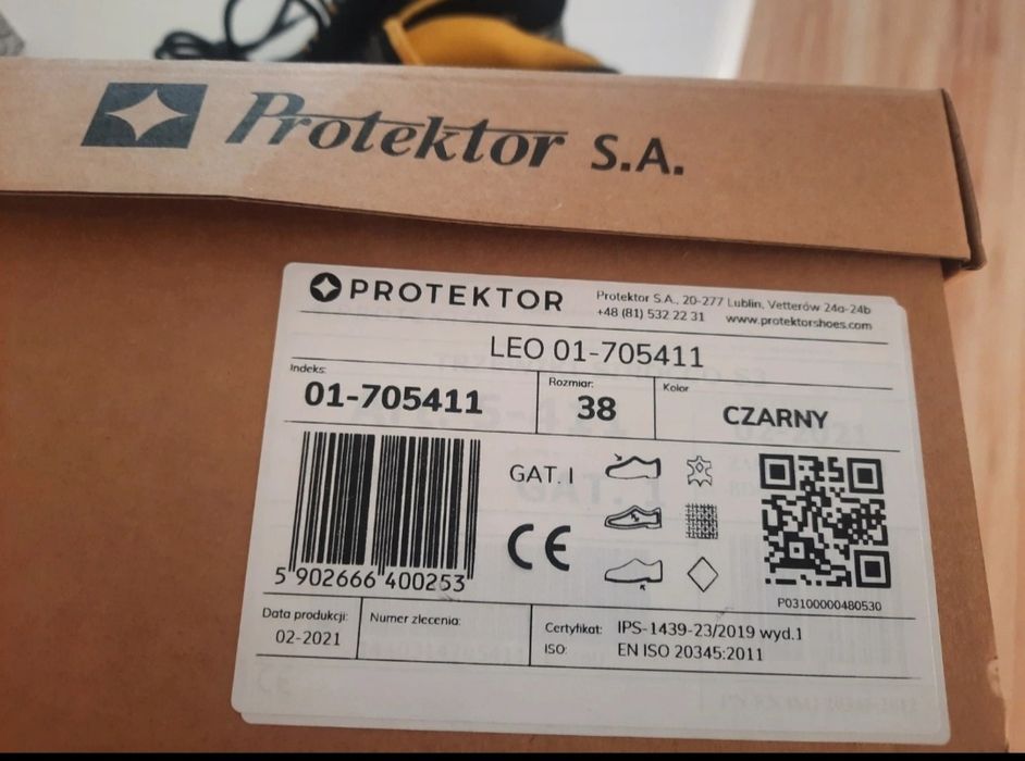 Nowe trzewiki robocze protektor r.38