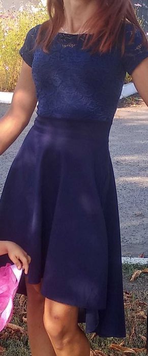 Распродажа Платье с открытой спинкой электрик ажурные рукава xs s 42