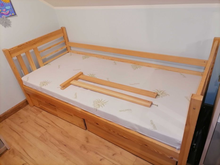 Sprzedam łóżko młodzieżowe