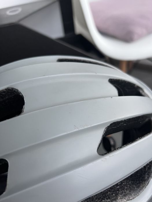 Oakley ARO3 mips велошолом