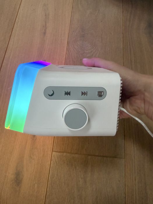 Годинний настільний/будильник/зарядна станція