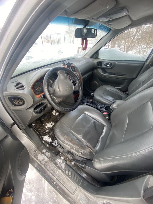 Продам повнопривідний автомобіль