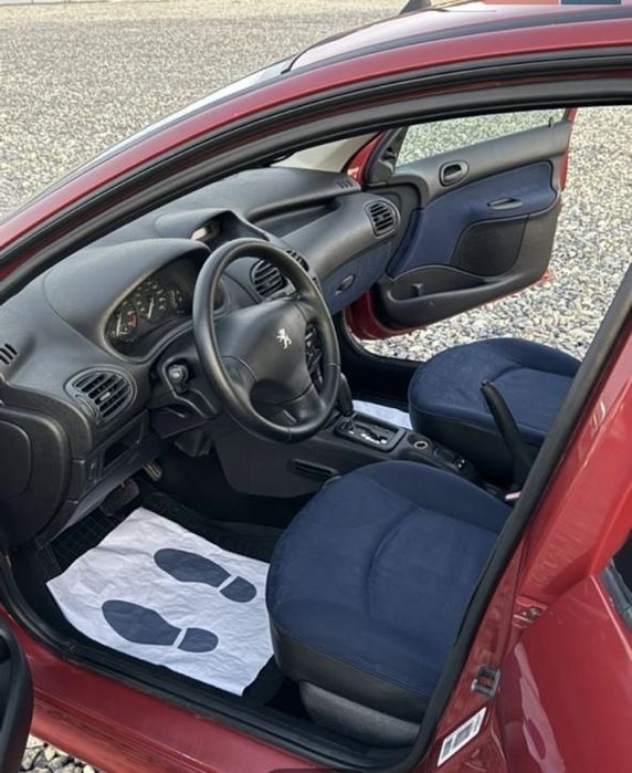 Продам Peugeot 206