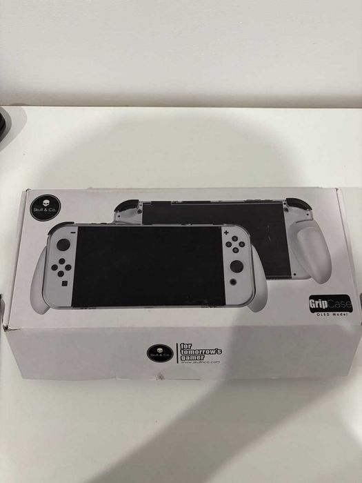 Skull & Co Grip Case: NINTENDO SWITCH OLED (niepełny zestaw, sprawdź opis)