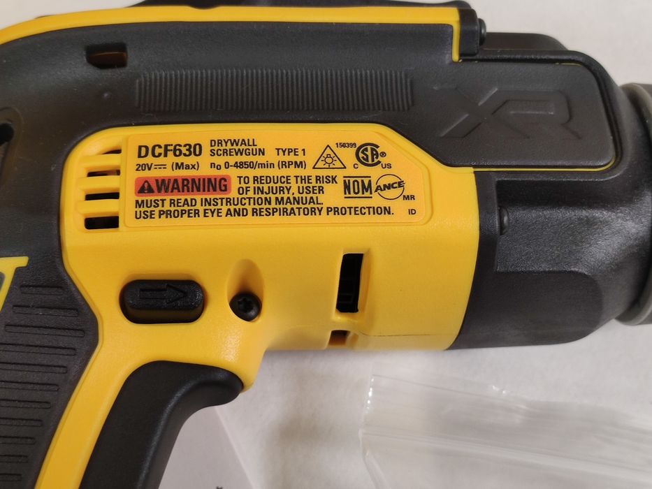 DeWALT DCF630b 20Vmax акумуляторний шуруповерт для гіпсокартону