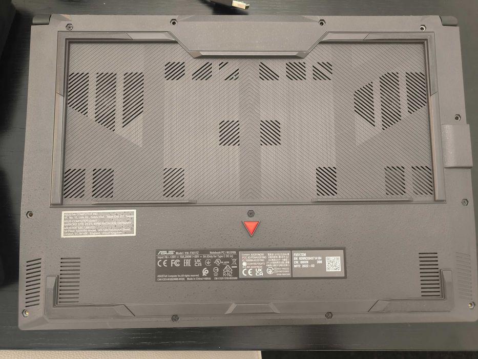 ASUS TUF Dash F15 FX517ZM - i7-12650H, RTX 3060, 16GB RAM, 2.5 TB SSD