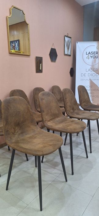 Conjunto de 8 cadeiras