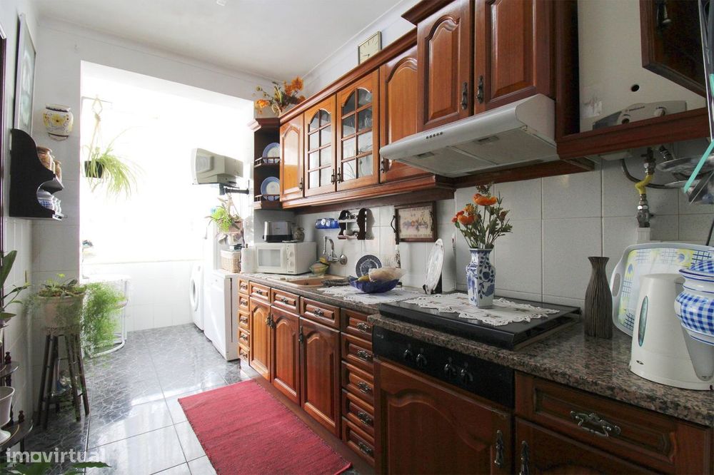 Apartamento T2, com elevador - Seixal