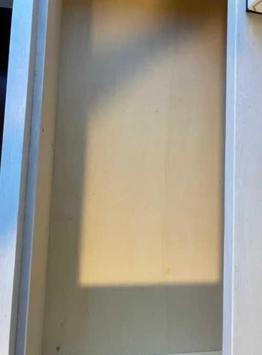 Cómoda em madeira – 3 gavetas | Estilo moderno e minimalista