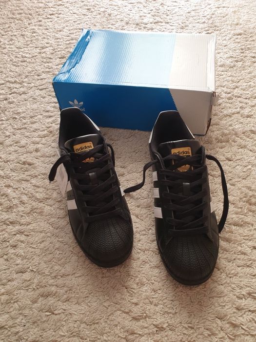Adidas SuperStar Originals, rozmiar 43 1/3, nowe, orginalne pudełko