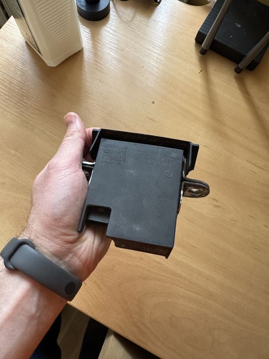 Замок Golf 7 під ремонт